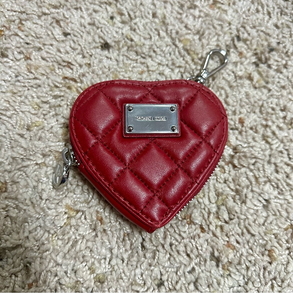 Like New Michael Kors Quilt Heart Coin Case